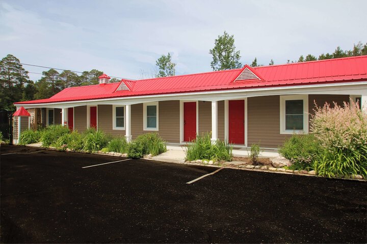 Exterior of Mackinac Lake Trail Motel
