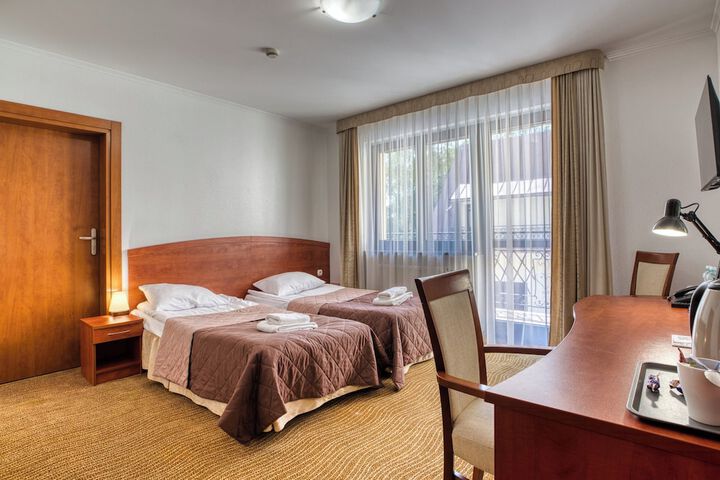 Room 20 of 77