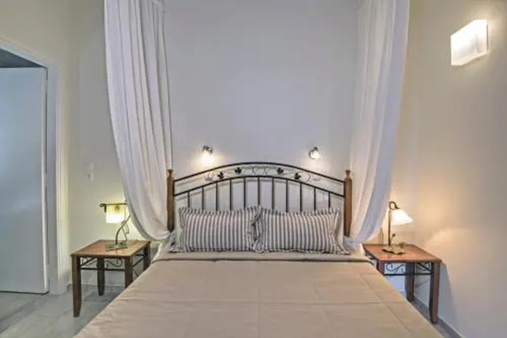 Room 3 of 14
