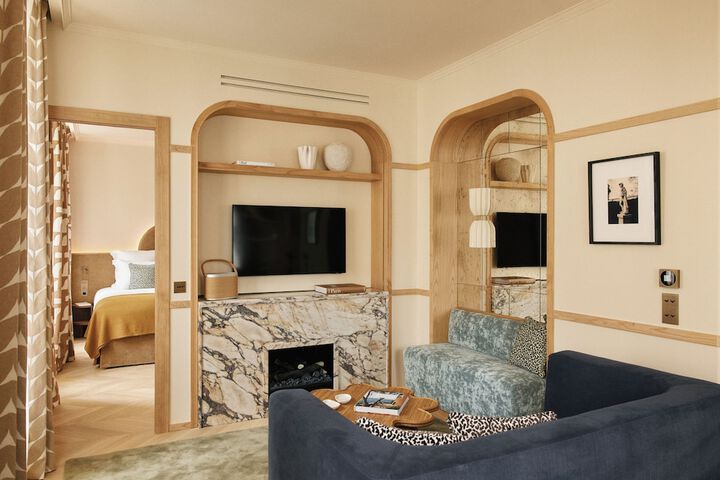 Room 45 of 71