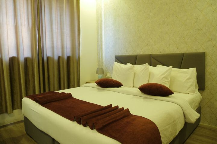 Room 5 of 29