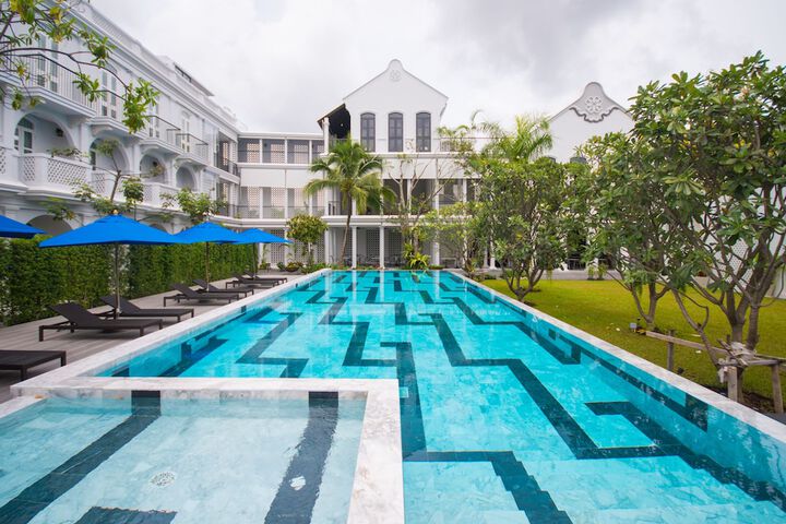Pool 74 of 144