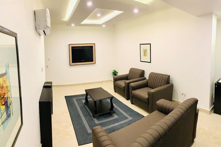 Room 13 of 43