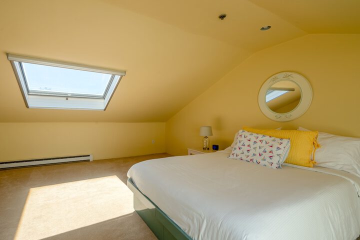 Room 40 of 152