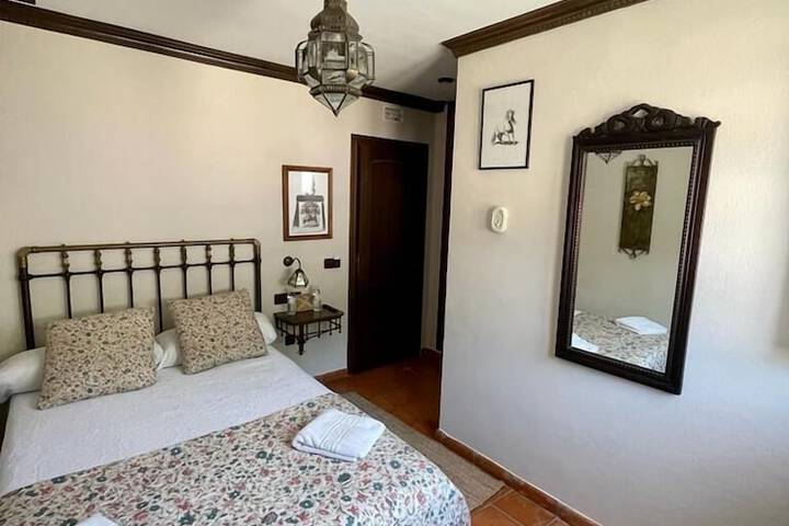 Room 10 of 48