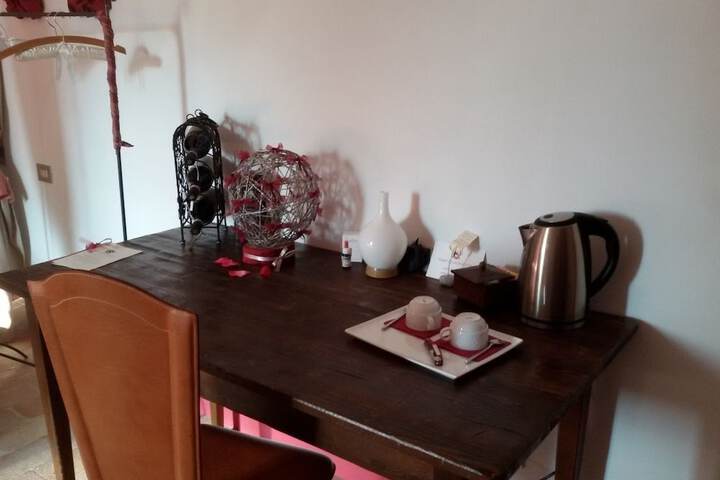Room 27 of 73