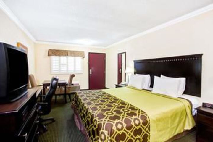 Room 41 of 87