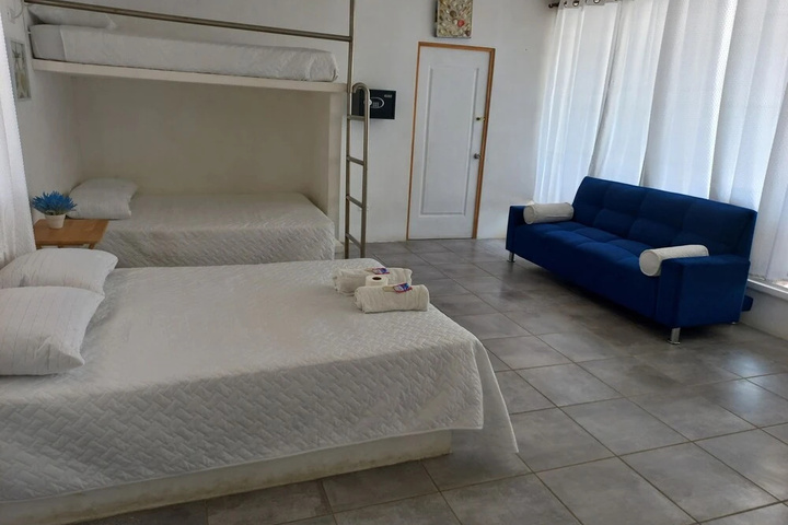 Room 7 of 25