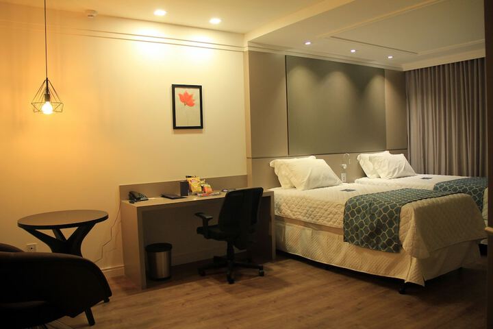 Room 37 of 105