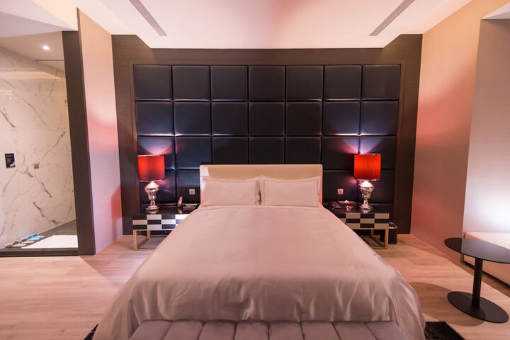 Room 34 of 71