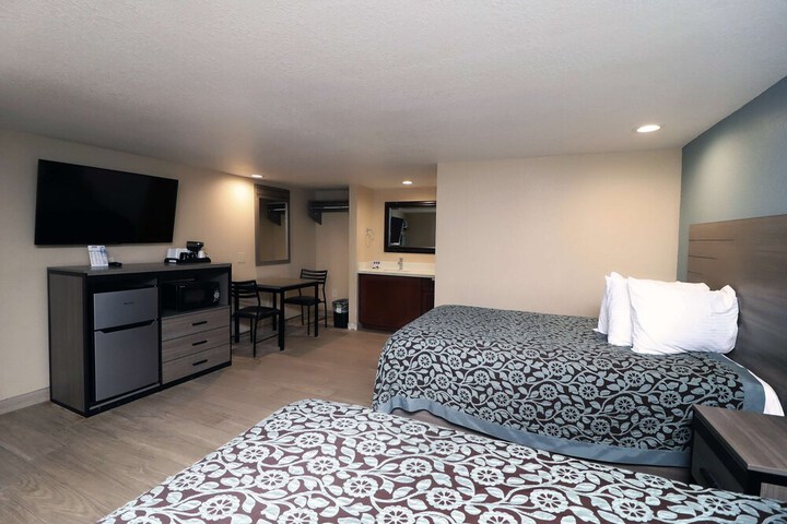Room 16 of 51