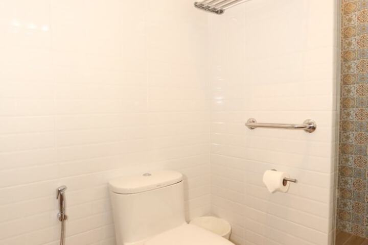 Room 57 of 111