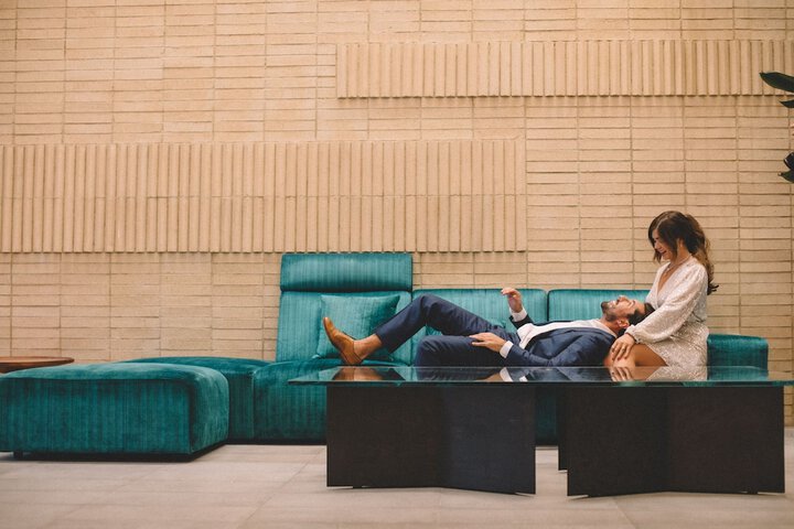Lobby lounge