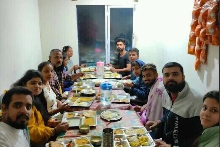 Dining 13 of 17