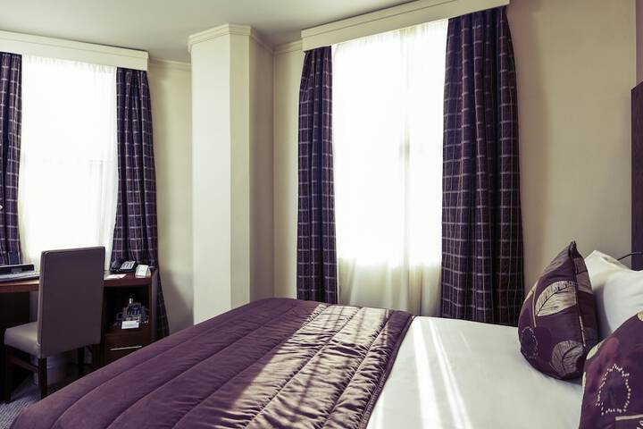 Room 45 of 113