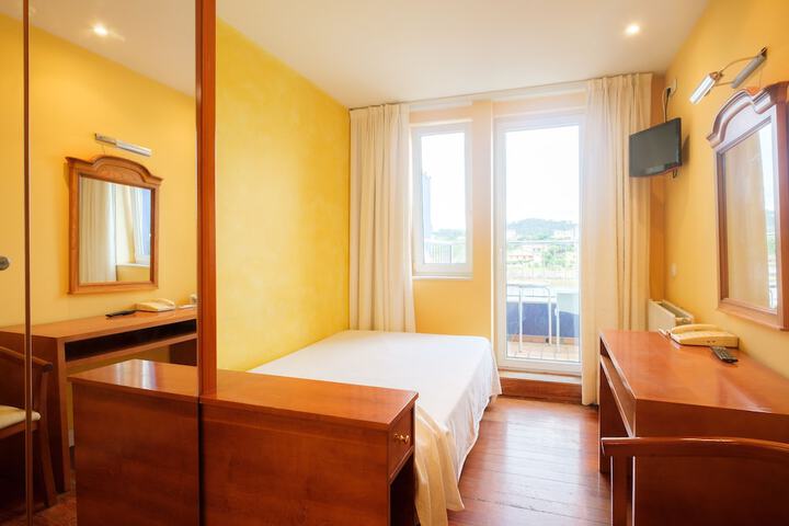 Room 20 of 27