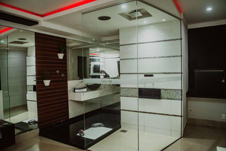 Room 15 of 21