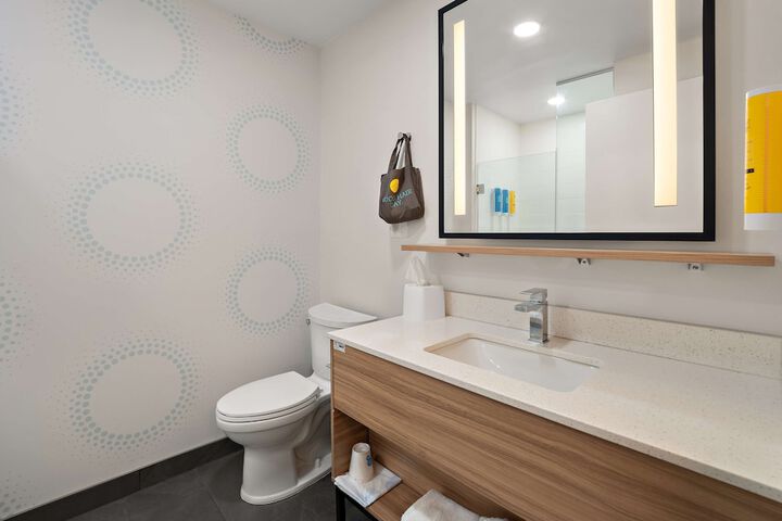 Bathroom shower