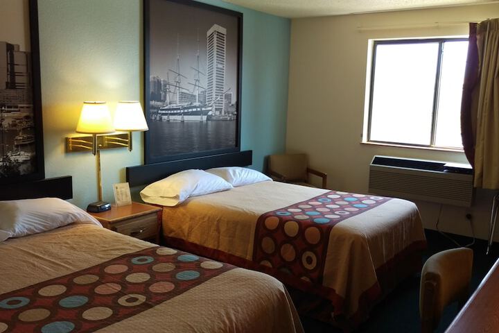 2 Double Beds (11 of 11)