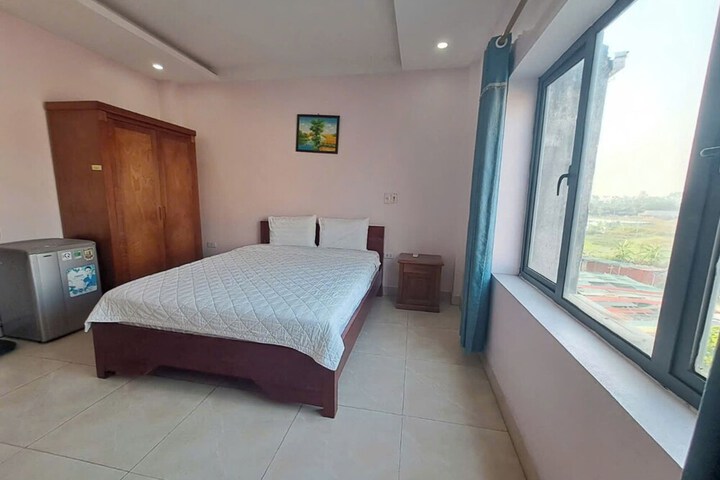 Room 33 of 42