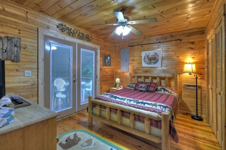 Room 2 of 14