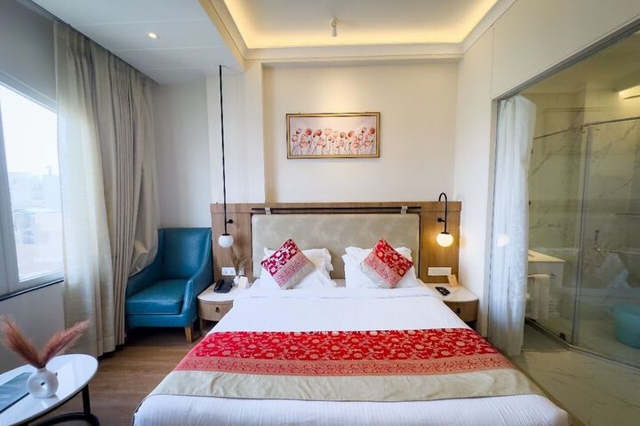 Room 56 of 100