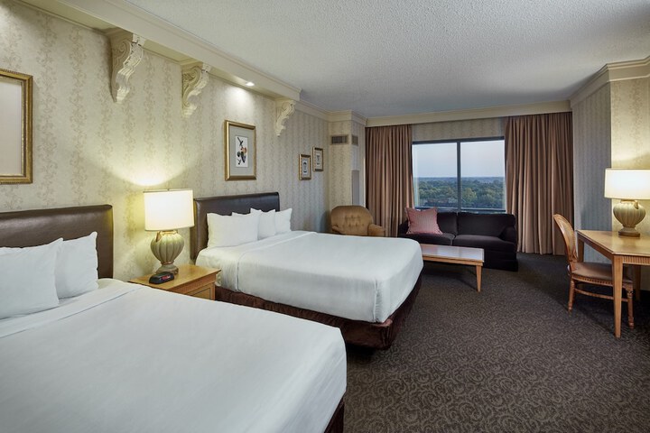Deluxe Room 2 Queen Beds (6 of 6)