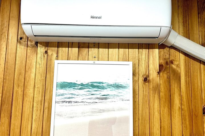 Room 6 of 180