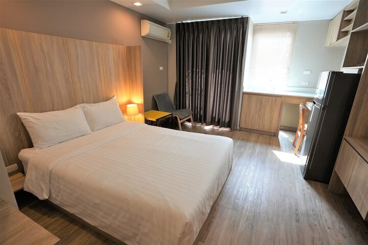 Room 17 of 94