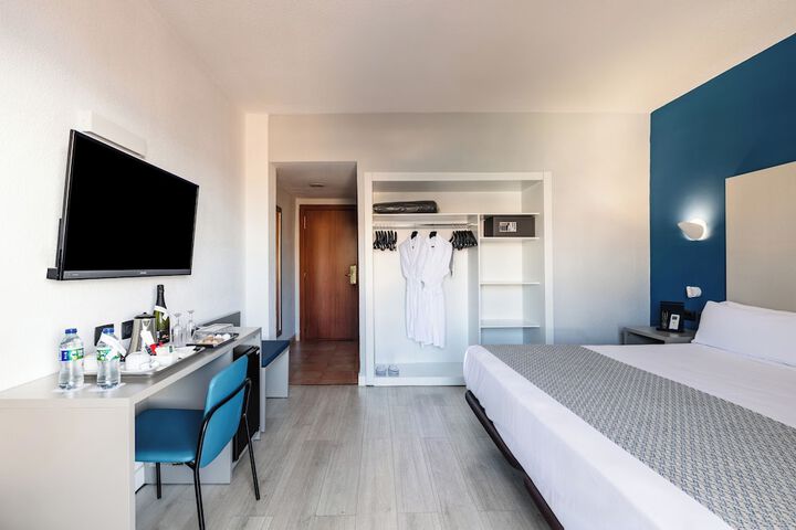 Room 14 of 78