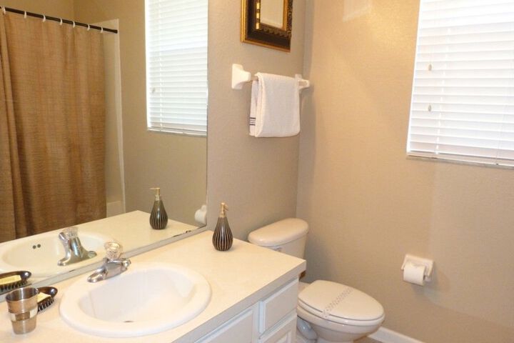 Room 14 of 32