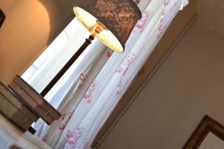Room 20 of 33