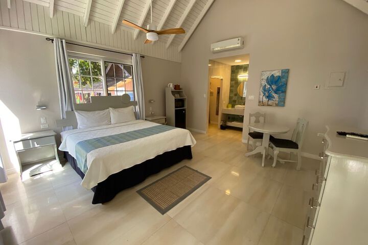 Room 12 of 54