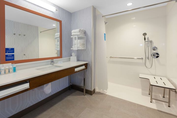 Bathroom shower