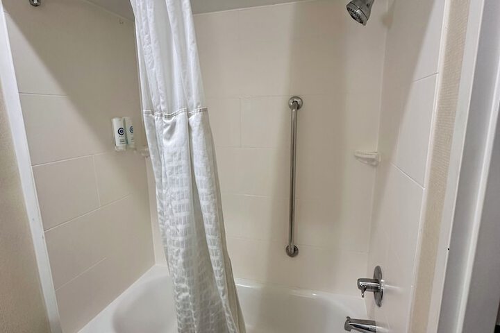 Clean Restrooms