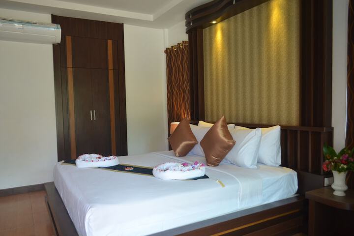 Room 7 of 95