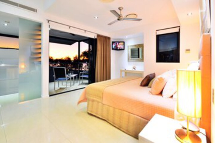 Room 18 of 22