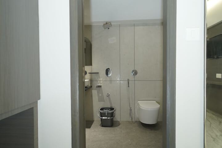 Room 13 of 22