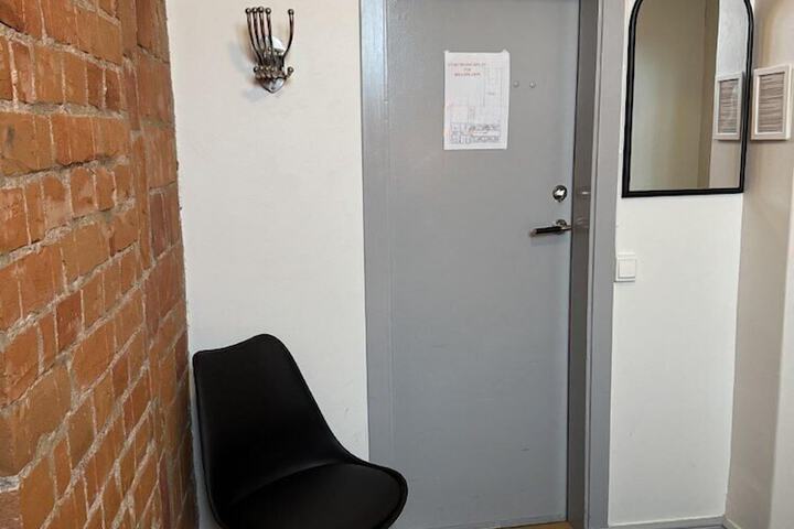 Room 35 of 62