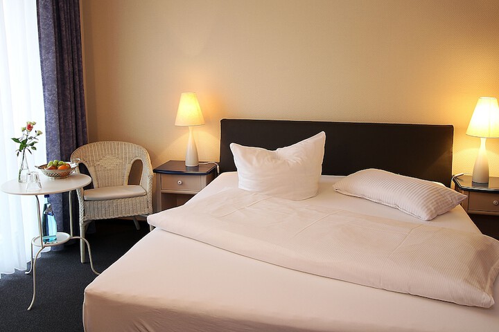 Room 4 of 47
