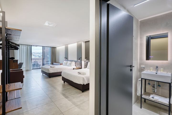 Room 91 of 150