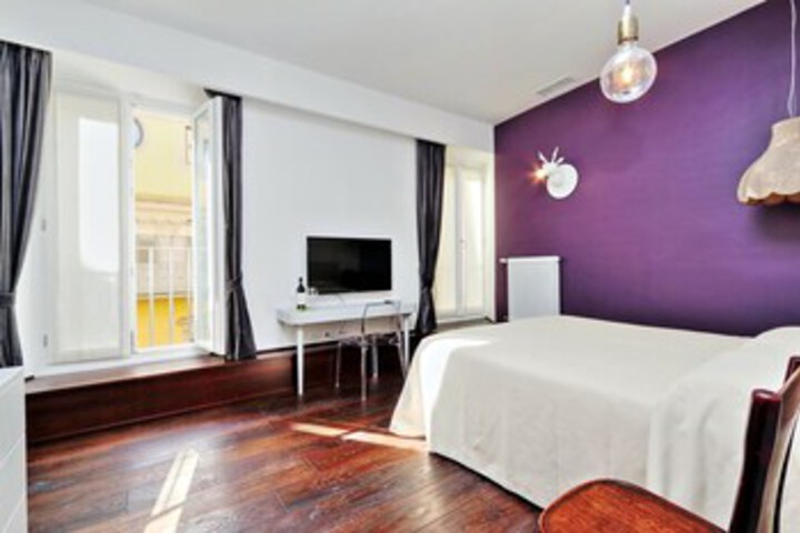 Room 26 of 34