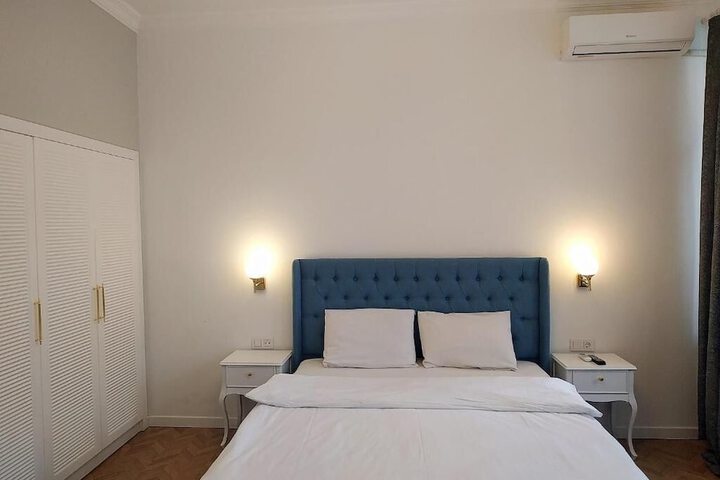 Room 22 of 32
