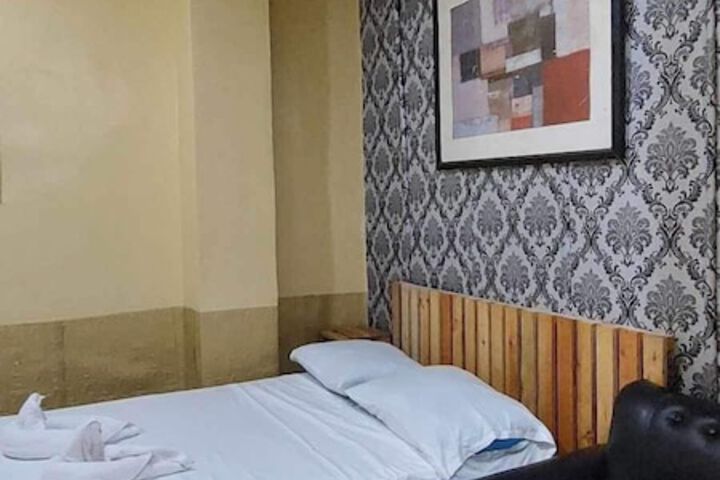 Room 23 of 52