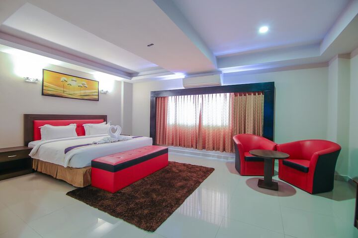 Room 9 of 25