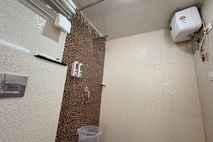 Room 42 of 50