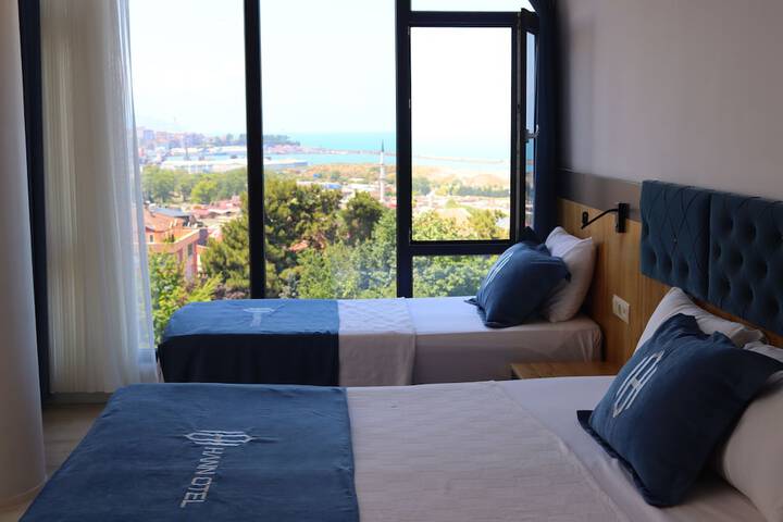 Room 33 of 90
