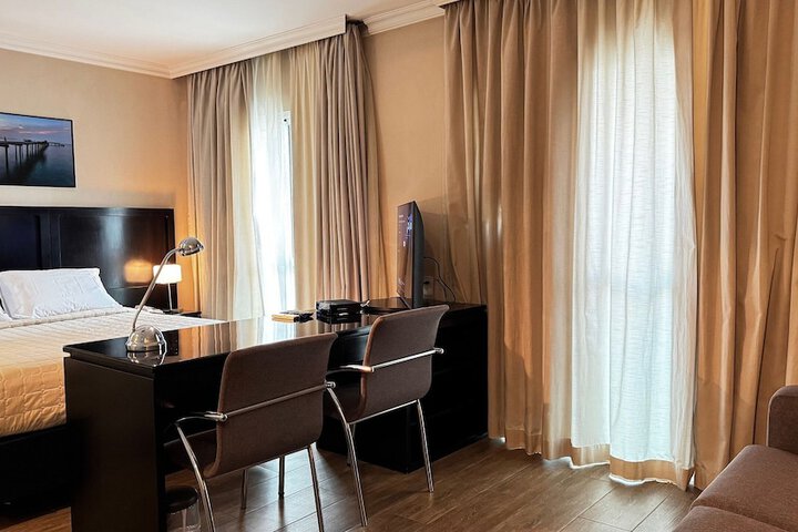 Room 2 of 59