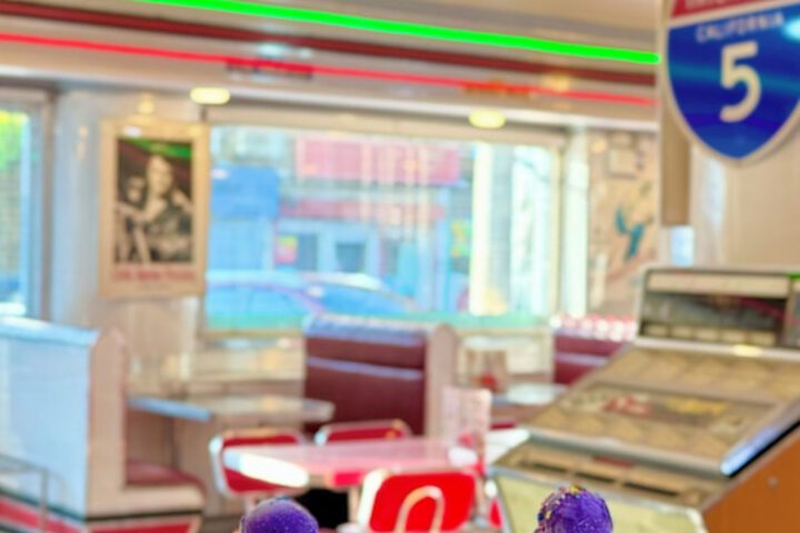 Dining 34 of 44