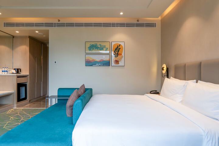 Room 20 of 95